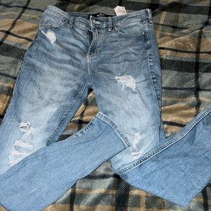 Hollister high-rise, super skinny jeans